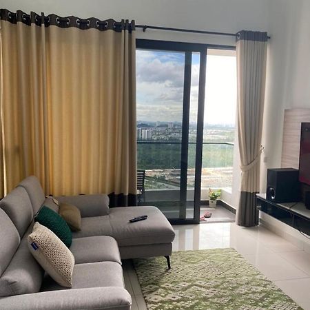 Eco Nest 3 Bedroom Duplex Apartment Nusajaya  Extérieur photo