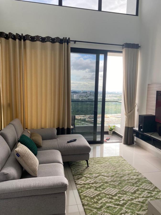 Eco Nest 3 Bedroom Duplex Apartment Nusajaya  Extérieur photo